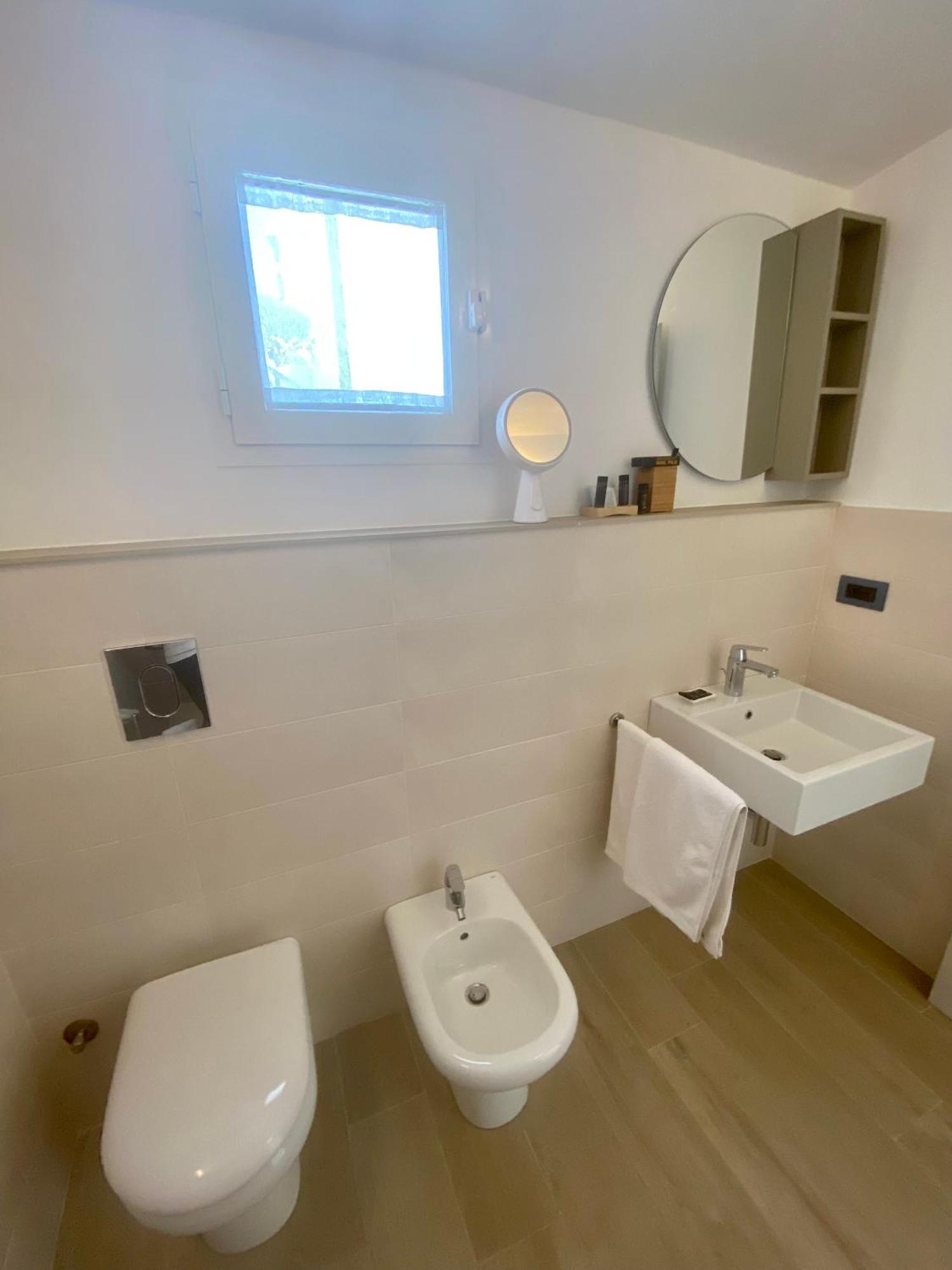 Marina Bay Beach Suites Пешичи Екстериор снимка