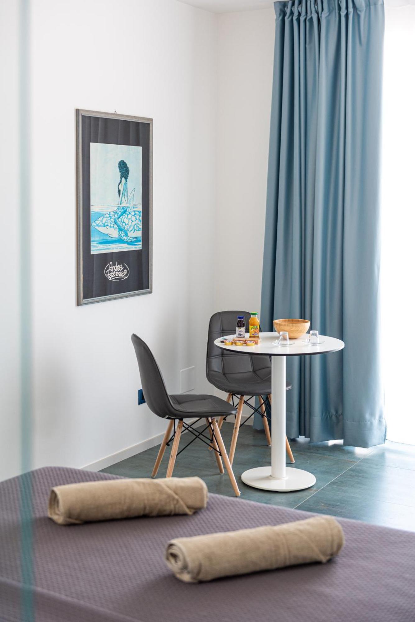 Marina Bay Beach Suites Пешичи Екстериор снимка
