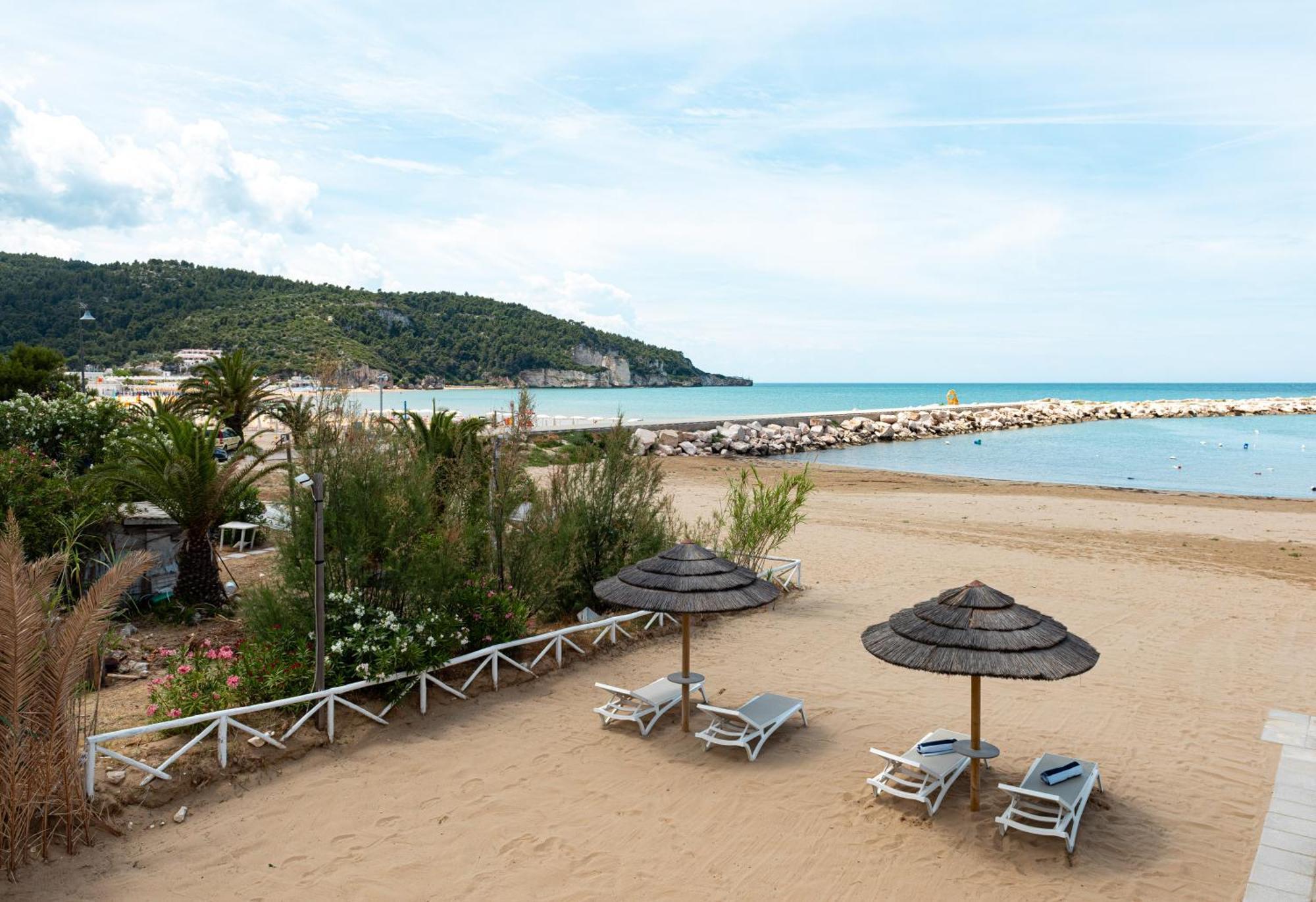 Marina Bay Beach Suites Пешичи Екстериор снимка