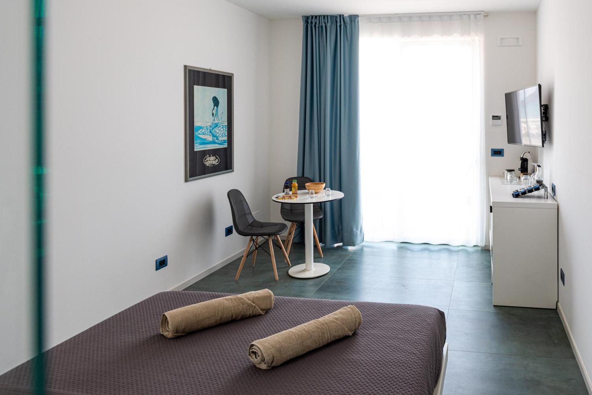 Marina Bay Beach Suites Пешичи Екстериор снимка