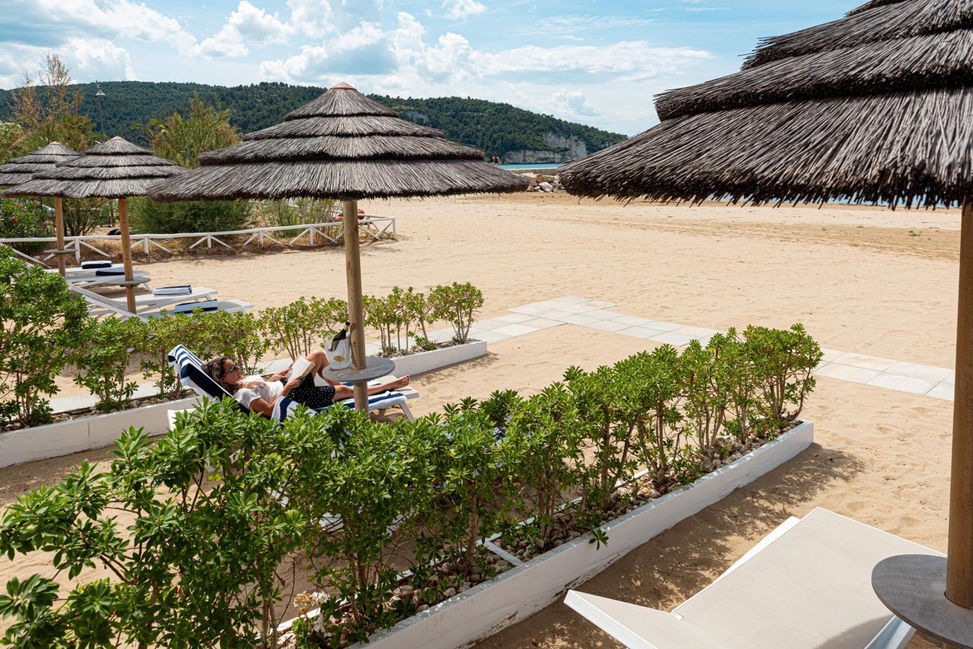 Marina Bay Beach Suites Пешичи Екстериор снимка